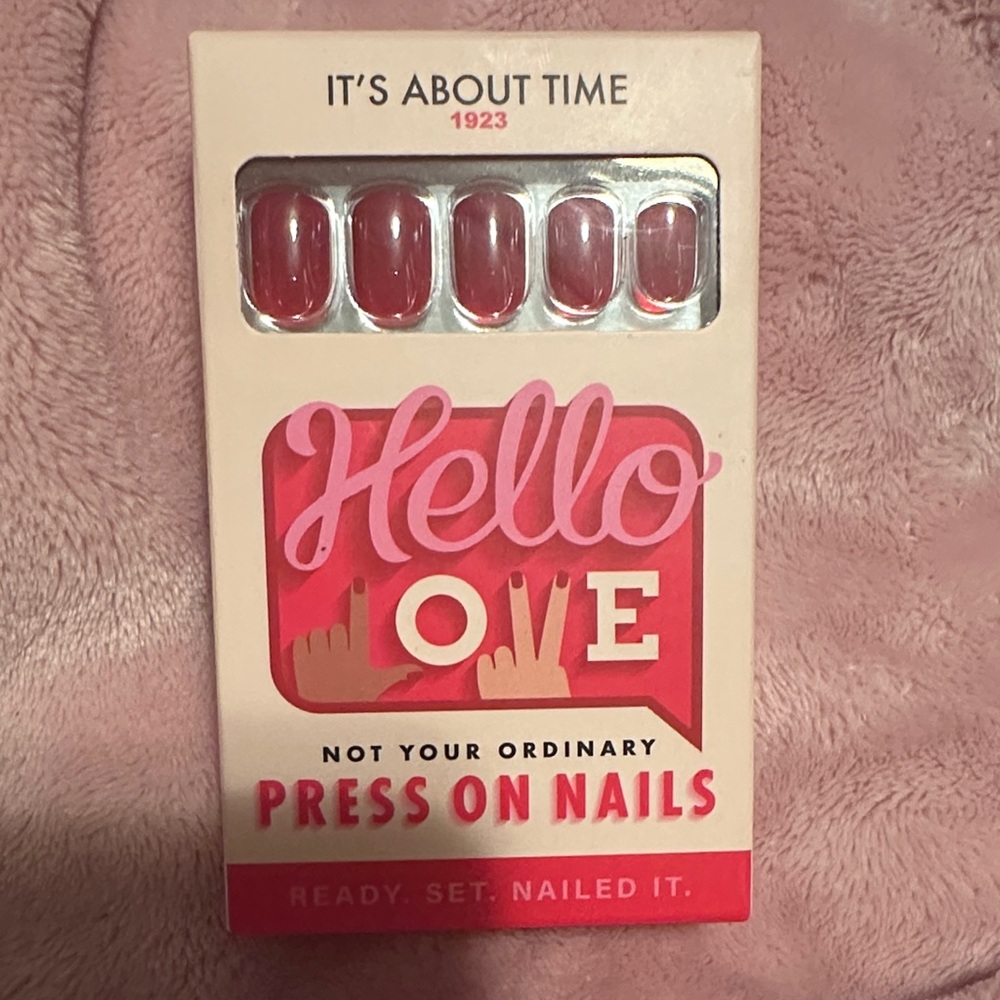 Hello Love Red Press-On Nails